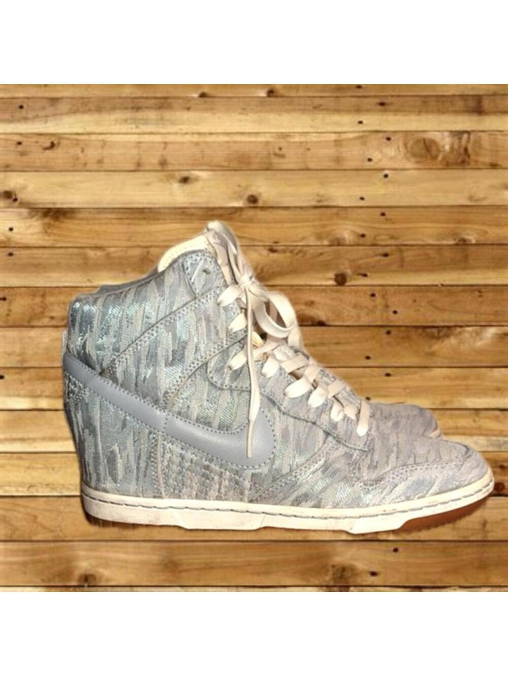 Nike - Dunk Sky Hi Women's Wedge heel hi top Sneakers Size 8